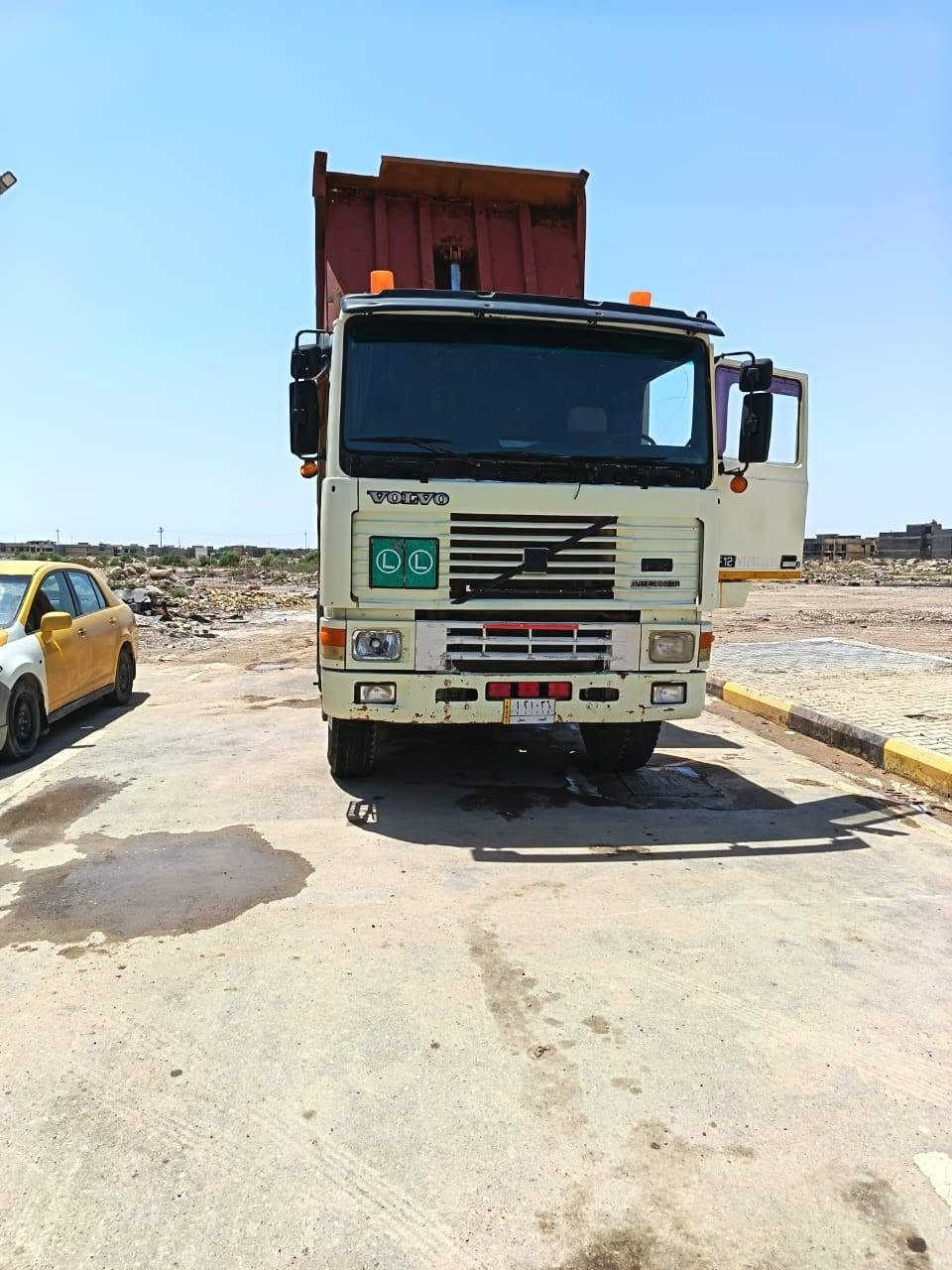 سلام عليكم سياره فالفو للبيع محرك 22مكفوله مجموعه النكي كير 4×4سياره تخم تاير رقم نجف شاصي بي ذيل 80 سم سياره راس قلاب 3 لوحات ستفسار ***********
