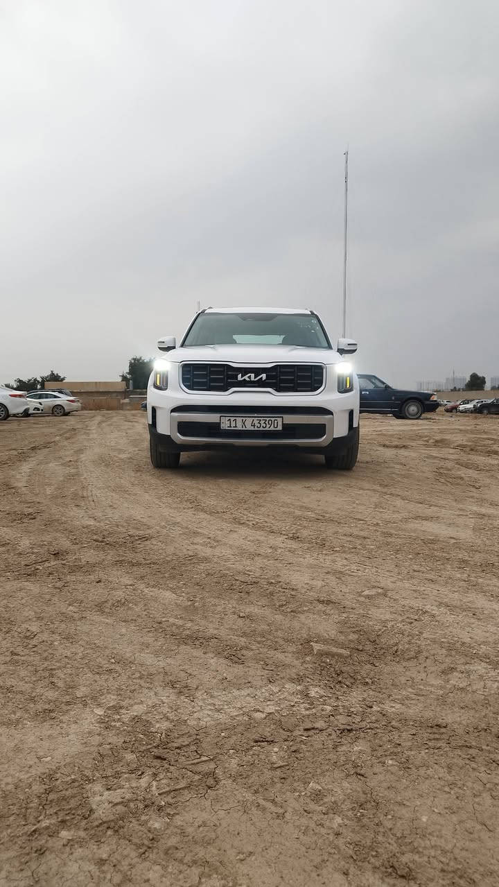 سلام عليكم 
بيع فقط بيع فقط ارخص تولرايد بل سوك   

كيا تولرايد 2024 s فول  رقم بغداد 

شهداء سبعه راكب  وارد امريكي🇺🇸 

حادث خلفي جدا بصيط  بدون ايرباك

رقم شاصي موجود بل منشور تكدر تشوف الحادث

تبديل صندوك وبارد وتكحيل بل 
جاملغ خلف السائق 

سبعه راكب 🚐

بصمه دخول ذكي 

داخل ابيض كشنات منفصل🤍🤍

ماشيه 17 الف مايل ✈️

فتحه سقف 

خمسة مودات قيادة🖱️

فور ويل 

تبريد قطعتي 🥶

رادار امامي 

قياده ذاتيه👁️‍🗨️

تحديد مسار 📡 

تحكمات جهتين 

شاشه متصله🖥️

شاحن واير ليس 🔋🔌

وكل كشن بيه شاحن تايبسي

 إطفاء السياره في الازدحامات🅰️

اوتو هولد 🎮

كامره دواره 🔃

تشغيل عن بعد ✅

السعر //علق يجيك السعر وبلخدمه

☘️📞***********
