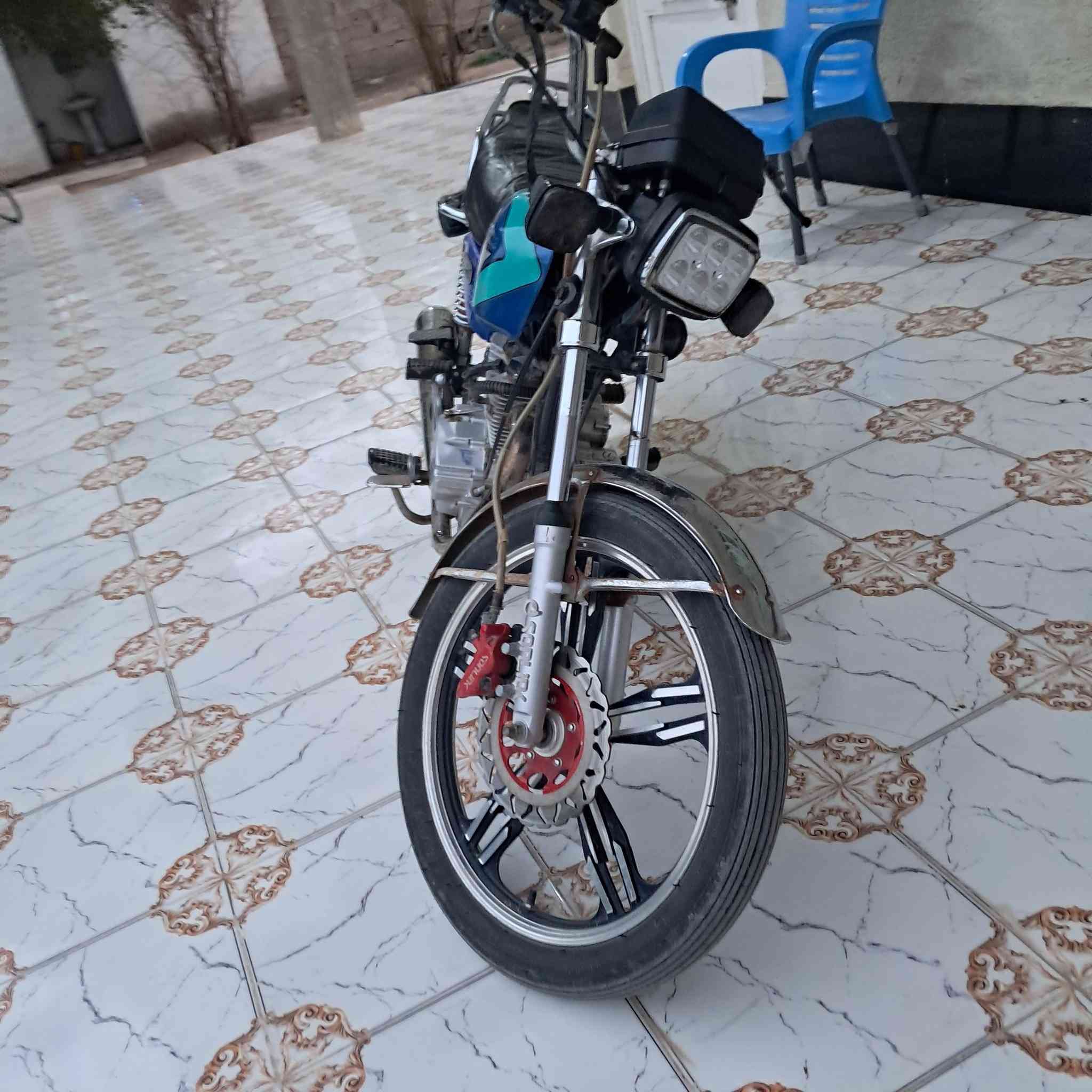 سلام عليكم دراجه سافان للبيع سعر ٤٥٠وبيه مجال ***********هاذه رقمي خاص مامتواجد
