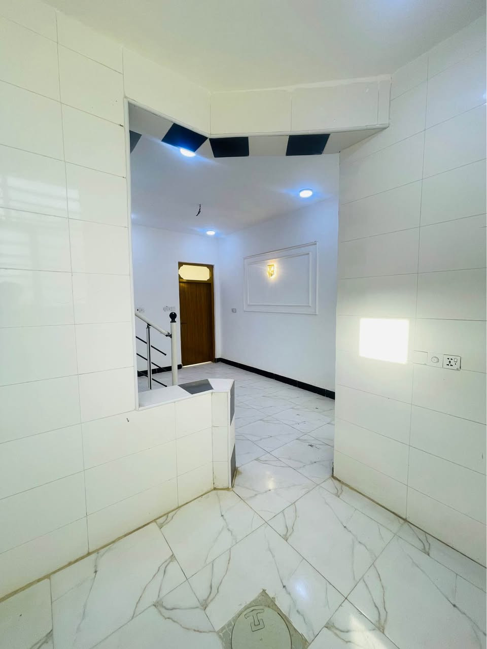 سلام 🙋‍♂️ 

#دار_مساحه_٥٥_م ركن 

طابو زراعي سند ٢٥ صرف

حي ميسان #شارع ٦٠ خلف سكله الكرعاوي 

بناء ممتاز 

درجه اولى 

السعر 26مع المجال البسيط 
وتساب ***********
*********** النجف, العراق
