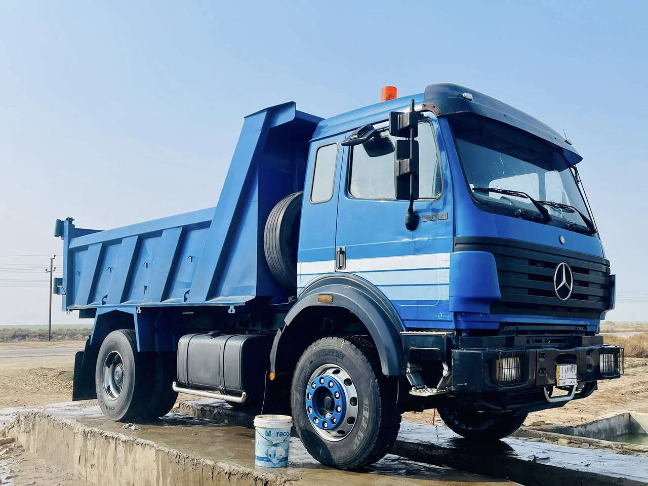 السلام عليكم
البي كرواتي موديل 93 مكينه 6 سوبر الكير فافون حجم الجبير 
اكسن GF جي اف سنويه قلاب  ل29 سياره جاهزه للعمل مكانها العماره 
الاستفساره / ***********
