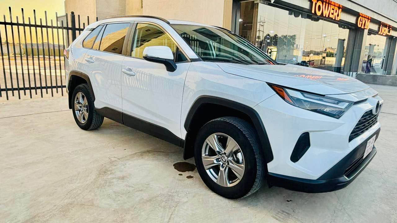 تويوتا راف فور  2024 مواصفات فول XLE 

وارد :امريكي حادثها جاملغ واحد
اللوان : ابيض   
عداد المسافة : 43 ميل
حجم المحرك : 2.5L (4,سلندر)  
المواصفات:(XLE )
كشنات  تدفئه
فتحة سقف 
دبل اكسل (𝐀𝐖𝐃)
کیج الکتروني
ابواب بصمة 
بصمة تشغيل 
تشغيل عن بعد (𝐑𝐄𝐌𝐎𝐓𝐄 𝐒𝐓𝐀𝐑𝐓)
شاشة أندرويد اوتو ، كاربلي
كاميرا خلفي
هاند بريك بصمة
اوتو هولد : 𝐀𝐔𝐓𝐎 𝐇𝐎𝐋D
رادار امامي (تحديد مسار)
رادار جانبي (نقاط عمياء)
رادار خلفي (التحذير من الاصطدام)
حساسات امامي
حساسات جانبي 
حساسات خلفي 
نظام : 𝐄𝐂𝐎
نظام : 𝐍𝐎𝐑𝐌𝐀𝐋
نظام : 𝐒𝐏𝐎𝐑𝐓
نظام : 𝐓𝐑𝐀𝐈𝐋
مانع انزلاق+𝐀𝐁𝐒
تحكمات استيرن 
ستيرن هيتر
كشنات كهربائي 
كشنات هيتر
تبريد لمس
تبريد قطعتين
صندوق شفط كهربائي 
لايتات 𝐋𝐄𝐃 
لايتات ضبابية بلادي
بكلايتات 𝐋𝐄𝐃 بلادي 
ويل حجم 17 بلادي
اريل نفكيشن
حساس امطار
حساس لايت
مثبت سرعه
جامات اوتو 
كتلوكات السيارة و كل شي موجود 
رقم الشانصي موجود بالصور 

سعرها 24,500$
للاتصال ..
***********
*********** كركوك, العراق
