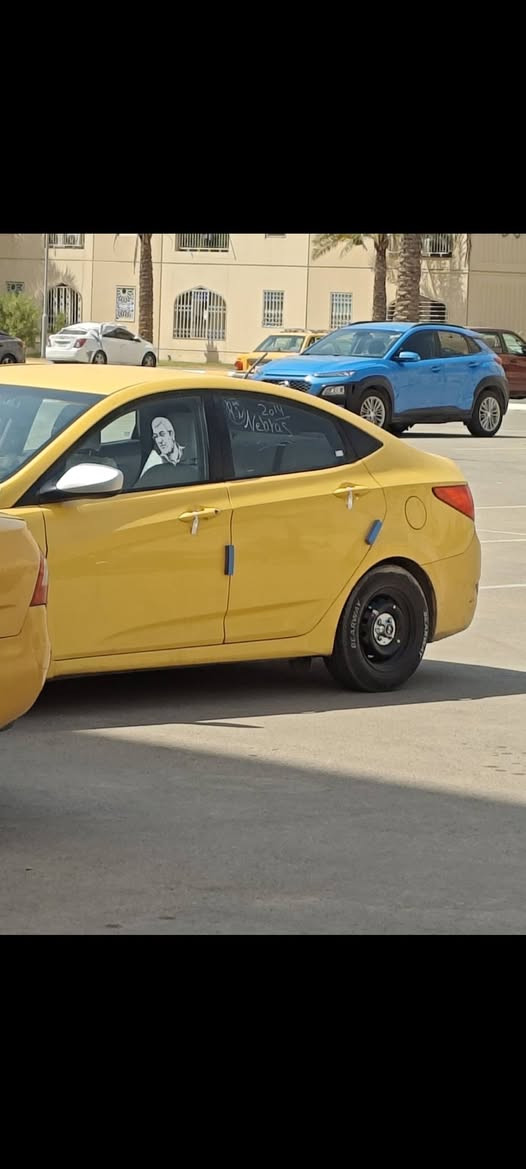 سلام عليكم اكسنت موديل 2014 رقم بغداد انكليزي حادث باب سايق مبدل سياره مكفولة هيئه غرامات عليه أي استفسار ***********واني خادم سعر85ورقه وبيه مجال
