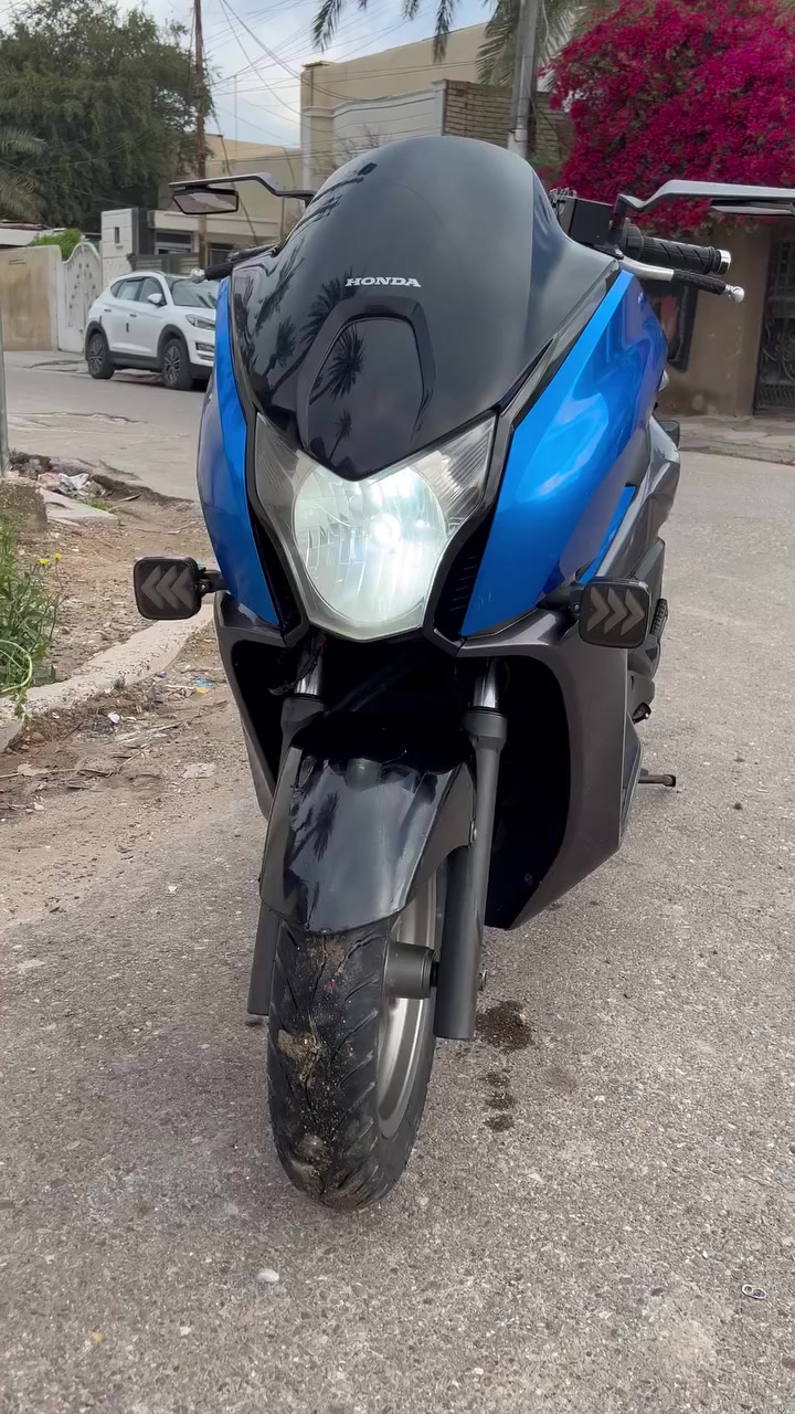 دراجه فاز 0.11 جاهزه
على اخر حبايه انكر سويج واطلع 
بانزين محسن فقط 
دهنMOTUL وفلتر من الشركه قبل اسبوع مبدله 
تزويدات خاريجه مراي مجنح + كلاص+ اشاير بيهن نضام الدبل الاشاره وبيهن تك 
ملاحضه اشايرها البلاد موجوده شلتهن للجماليه 
فلتر شوته جديد 
سويجين بيها الدراجه🔑
السعر 17ونص ل شراي بيه خير ويدلل 
للستفسار | ***********
الموقع 📍مدينه الصدر
