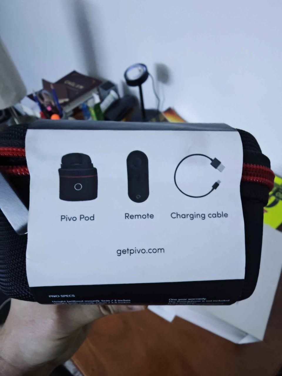 Pivo هو جهاز ذكي للهاتف يقوم بتتبعك تلقائيًا أثناء التصوير.

📱 تضع هاتفك عليه
🔵 يتصل عبر البلوتوث
🔄 يدور بزاوية 360°
🎥 عندما تتحرك، يتابعك تلقائيًا في الفيديو

مناسب للمعلمين، الرياضيين، وصنّاع المحتوى.

Pivo ئامێرێکی زۆر زیرەکە بۆ مۆبایل کە خۆکارانە دەتگەڕێت و تۆ لە ڤیدیۆدا دەپارێزێت.

📱 مۆبایلت لەسەر دادەنێیت
🔵 بە بلوتووس پەیوەست دەبێت
🔄 بە شێوەی 360° دەسوڕێتەوە
🎥 کاتێک دەجوڵێیت، خۆکارانە دەتدۆزێتەوە

باشە بۆ مامۆستا، وەرزشکار یان دروستکەری ناوەڕۆک. كركوك, العراق


**إذا كنت صاحب هذا الإعلان وتريد حذفه لأي سبب، رجاءا أرسل رسالة إلى الدعم الفني**