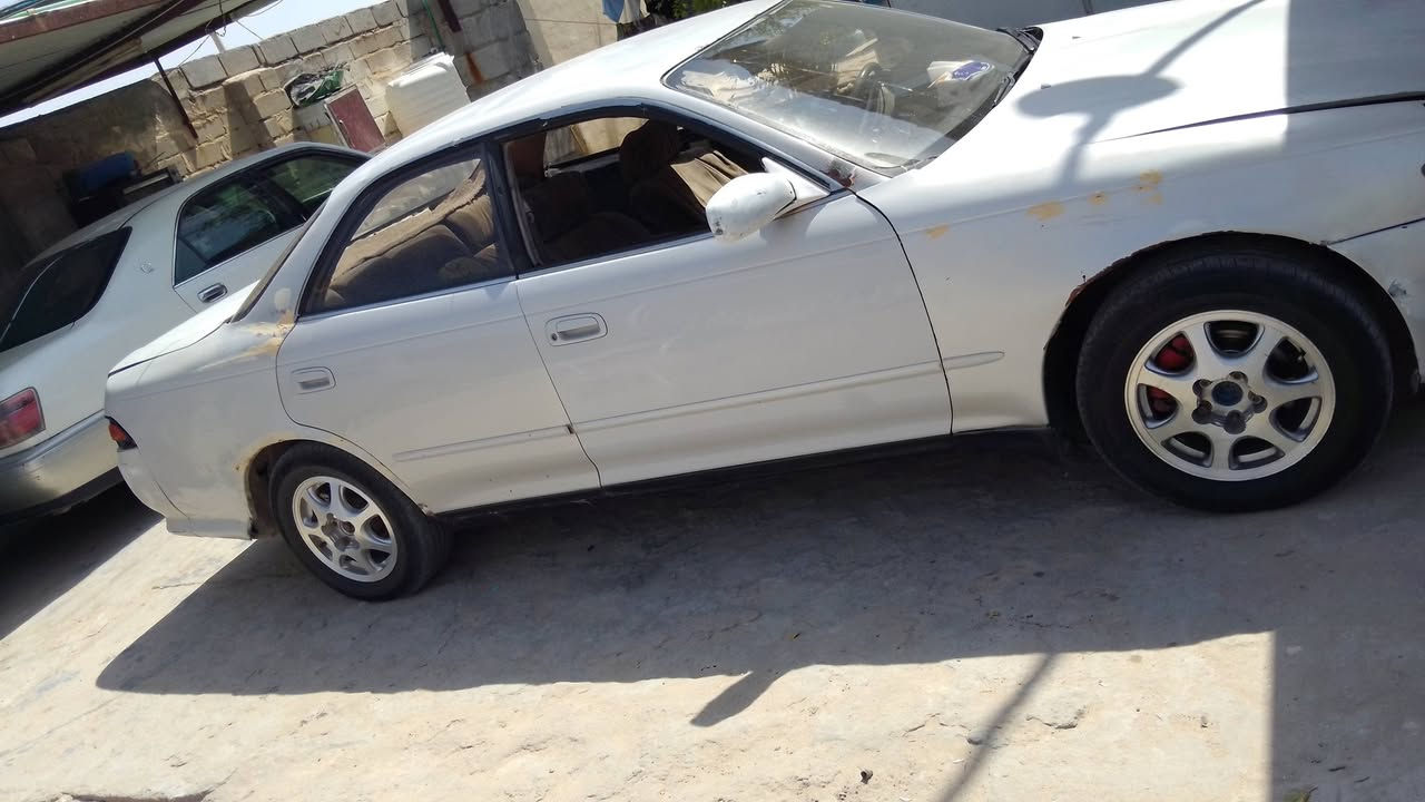 السلام عليكم مارك حديد للبيع مكينه ونجي جديد ولكير بي تخير قليله كلش بدي نضيف كهربايات كله شغاله تخم تاير جديد  السياره ماعوزه شي مكاني بصره *********** سعره 17 وبيه مجال قليل
