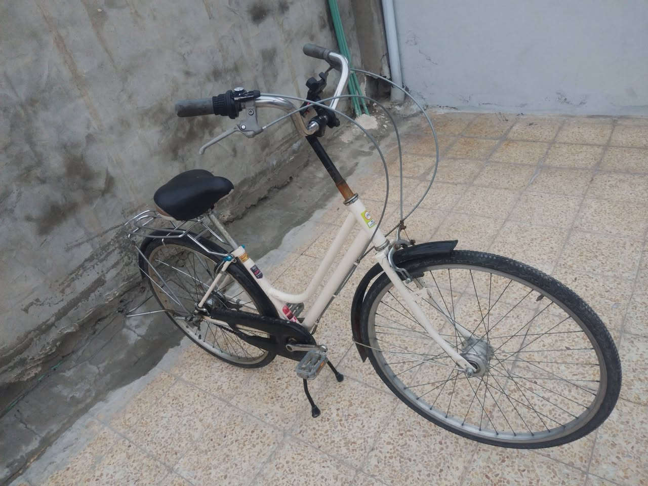 للبيع عبدحليم بناتي كير داخل سعرو 65قفل مابي مجال


**إذا كنت صاحب هذا الإعلان وتريد حذفه لأي سبب، رجاءا أرسل رسالة إلى الدعم الفني**