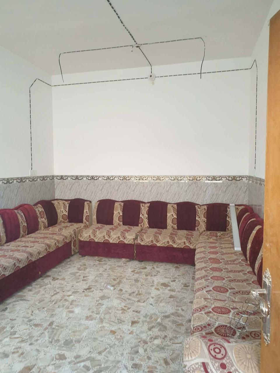 دار للبيع سند ٢٥ زراعي مجاور النفوس السعر ٣٨
١٠٠ متر
بناء حديث طابوك كاشي سيراميك
للاستفسار *********** واتساب
***********
