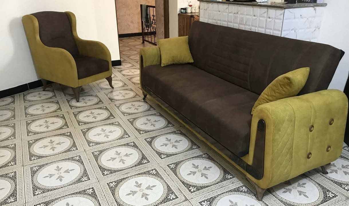 السلام عليكم
تخم قنفات 7 مقاعد تركي نظيف جداً
يتحول مخزن وسرير
المكان العبيدي
السعر خاص
او الاتصال ***********
