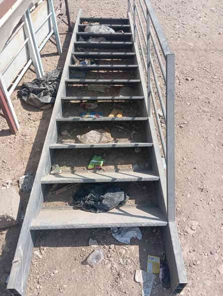 باب حوش للبيع ادريج للبيع شباك بلاستك  للبيع شباك حديت للبيع تغات للبيع  //***********//***********///
