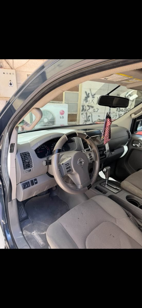 السلام عليكم نيسان فونتيره موديل 2016 رقم بصره وارد أمريكي حادثه جاملغ وبنيد مكينه كير كفاله بيع او مراوس السعر 125 مكان البصره *********** الزبير, البصرة
