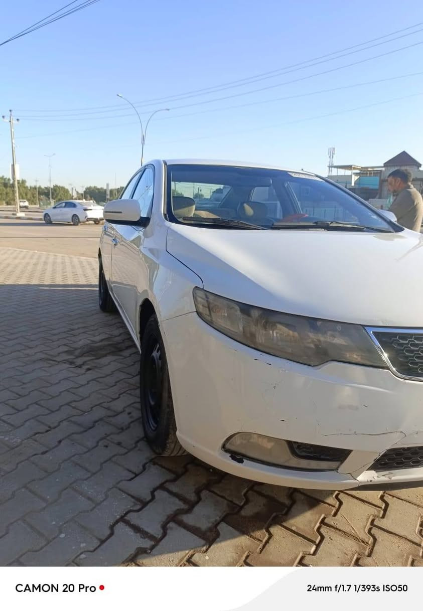 سلام عليكم
سيراتو 2013
رقم اربيل القديم 
سياره بيه ٣قطع صبغ 
فول ماعده الفتحه ول بصمه 
السعر 100وبيه مجال 
الرقم للستفسار 
***********
