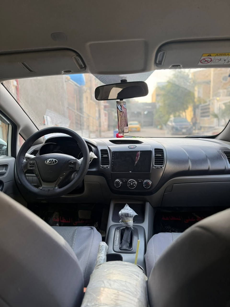 السلام عليكم 
كيا سيراتو 2014 خليجي مكينة مامفتوحة رقم واسط بأسمي تحويل ثاني يوم كفاله بيها مكانات بارد بسيطة
#السعر 128 بيها مجال بسيط
#مكانها ناصرية مركز ***********
