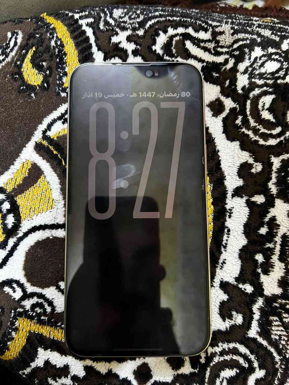 ايفون 15 برو ماكس جهاز مكفول من عده الضهر بي ضربه  بسيطه تفتربي 18محافظه اذا بي شي يرجع جهاز عله ايدي سعر 990الف تواصل عل واتساب او اعل خط ***********ممتواجد ع الفيس
