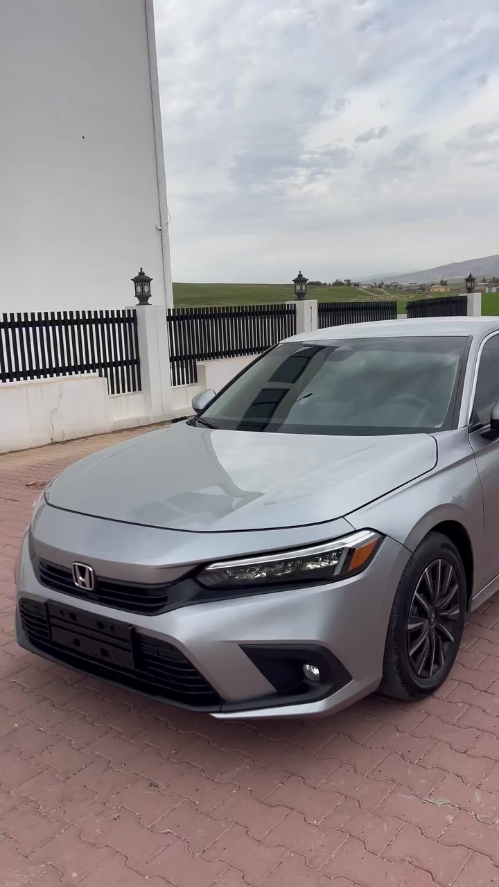 هوندا سيڤيك موديل 2025 شكل حديث  السعر 137 $ مجال   ماشيه فقط 9 mil مواصفات محرك 2.0 تنفسطبيعي  كاميرا خلفية 3 أنظمة قيادة كاميرا امامية للتحذير من الاصطدام مانع تزحلق شاشة لمس قياس 9 إنش نظام صوتي ممتاز وميزة الشحن اللاسلكي للهواتف مصابيح أمامية من نوع ليد، تكملها مصابيح نهارية ومصابيح هالوجين أمامية للضباب مثبت سرعة نظام التحذير من مغادرة المسارالمحافظة على المسار التعرف على المشاةبدون رقم تترقم شيمالي اربيل دهوك سليماني حادث فقط باب و شبر جملغ بدون دواخل گير محرك حجر گزوز شرط  مكان سياره عقره ابعت عن موصل و اربيل ساعه رقم موبايل *********** واتساب رقم اسيا ***********
