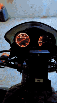 سلام عليكم
بوكسر موديل 23

اوراق كامله 

عنوان ميسان الحولي الاف دار 

النضافه مثل الي بلصوره 

السعر 2مليونين وبيهة مجال 

واتساب +اتصال ***********
