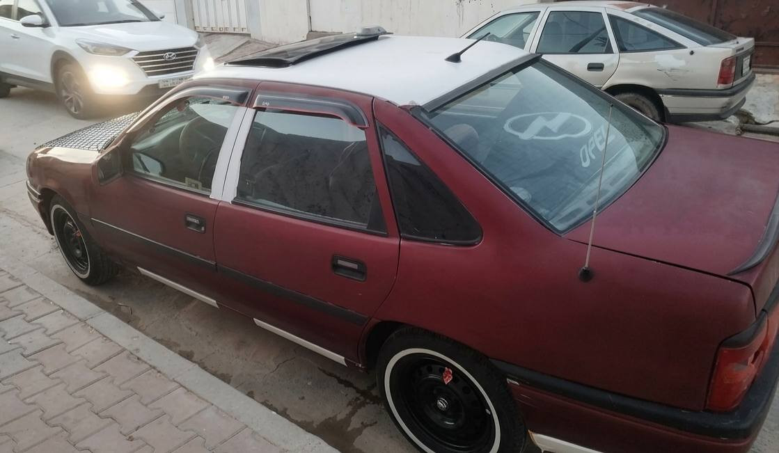 اوبل فيكترا موديل 91 رقم اربيل محرك بي صرف سياره حلوا مرتبه  كعدا تيرات جداد كهربائيات كلها شقله دشبول شاشه كيوجه كله شغله مال دشبول...  سعر 35 وبي مجال رقم ***********
