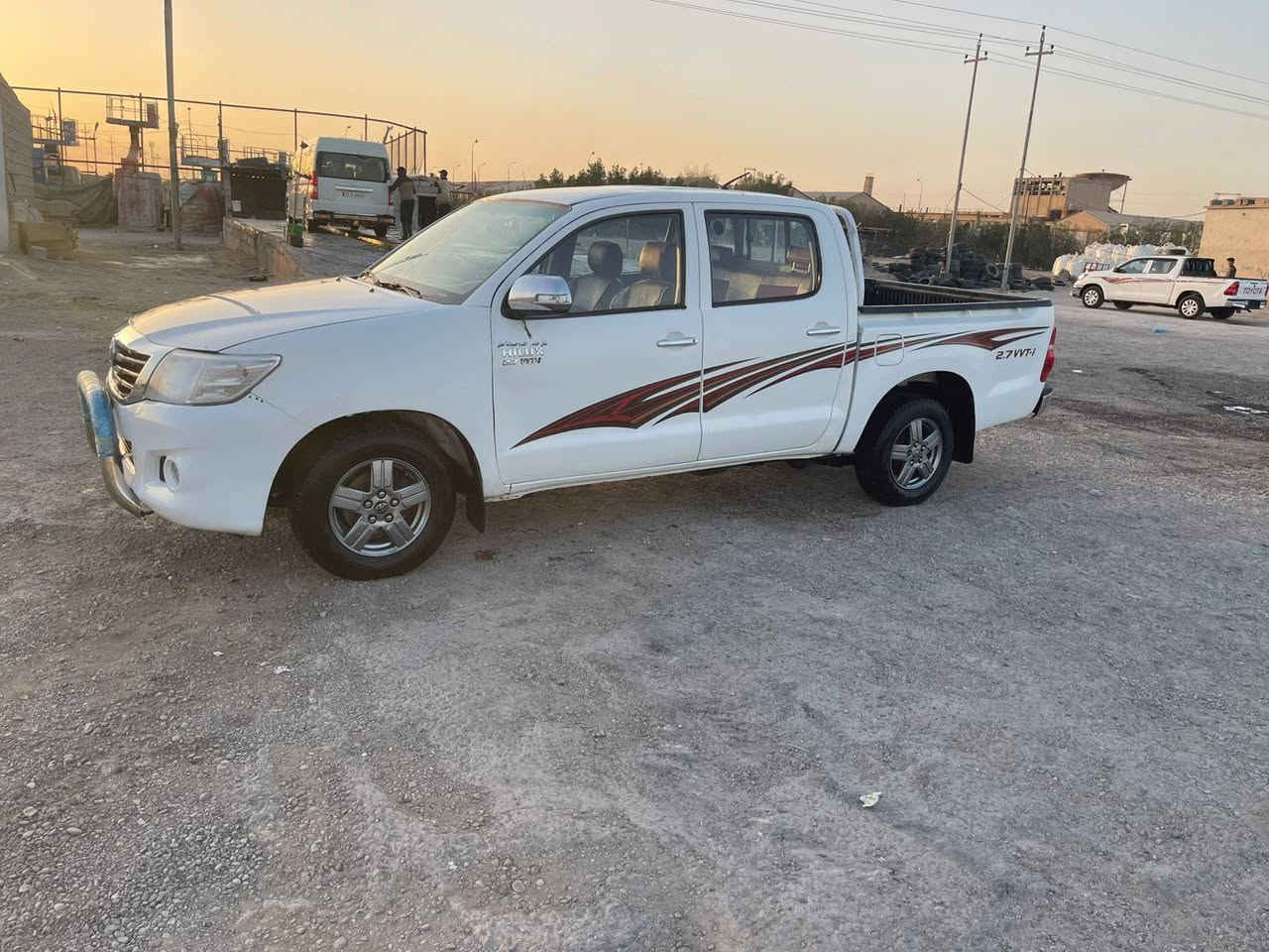 سلام عليكم
بيكم فلاونزه مديل 2014
للبيع او مراوس 
رقم بصره مشروع وطني
شاصي 19
مكينه وكير جدد
حداديه جديده
تخم تاير
كهربائيات كلهه شغاله
سياره جديده وجاهزه من كلشي
العنوان البصره
السعر 170وبيهه مجال
الهاتف ***********
