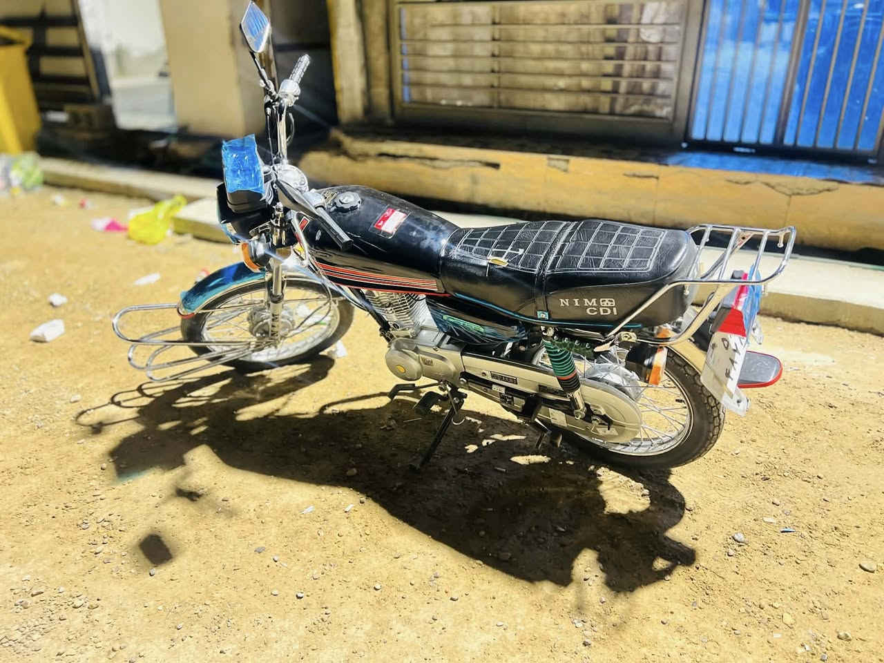 سلام عليكم نامه لبيع موديل ٢٥ دراجه مكفوله سعر ٧٥٠ولعنده مراوس يطبلي خاص وشراي يتصل على الرقم ***********
