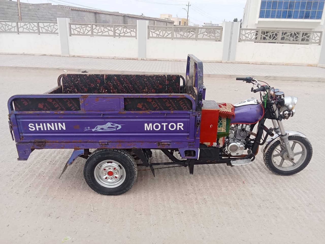 السلام عليكم ستوته جمره للبيع مكفوله كفاله عامه أوراق كامله محرك 24شرط مافتوح كهربائية كامله سعر 1300 وبيهه مجال عنوان واسط ناحية الدجيلي موديل 2020رقم هاتف ***********
