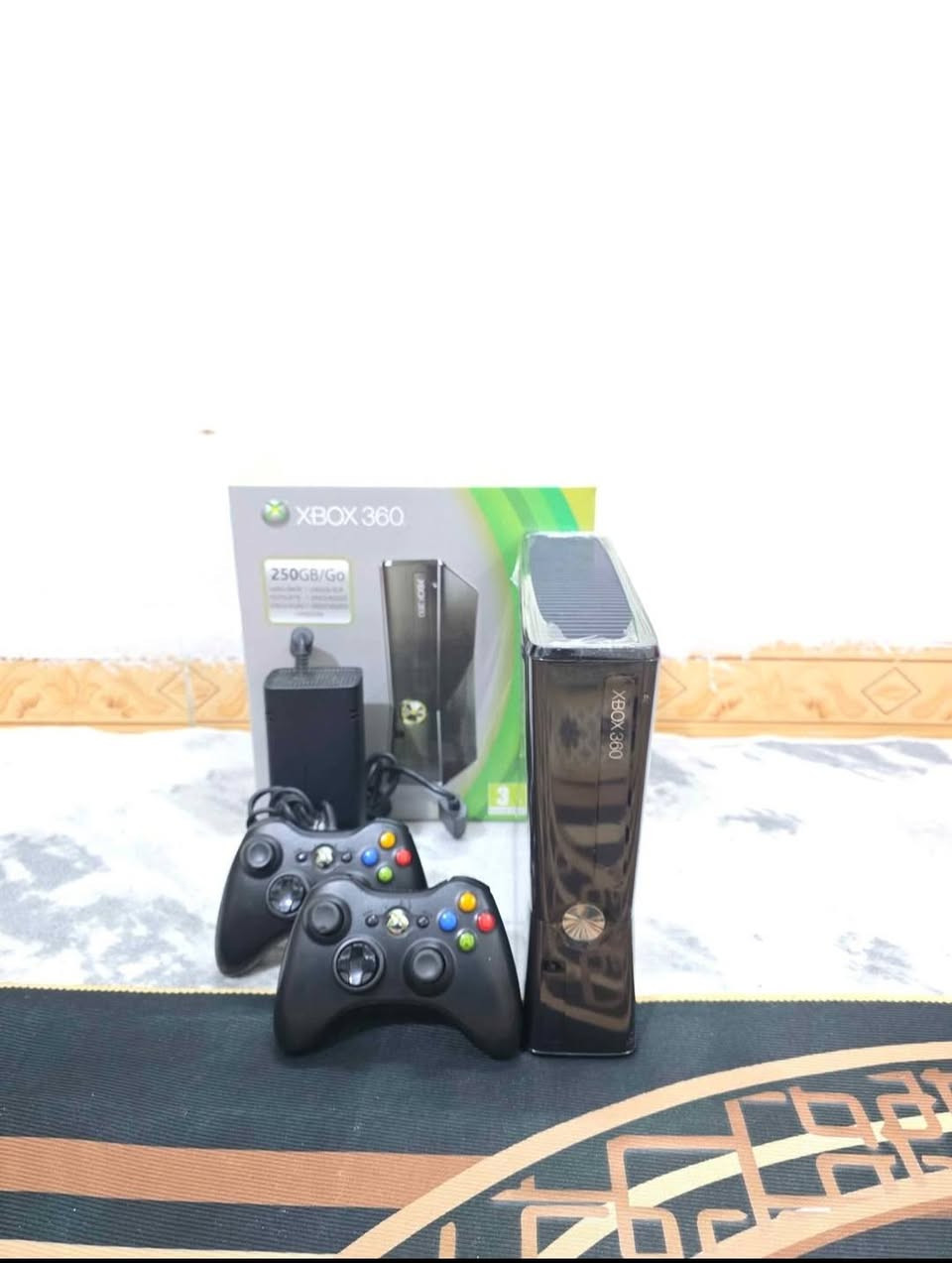 إكس بوك 360 هارد 512 مهكر العاب 145لعبه مع يدتين جديد جهاز شرط جديد السعر 135 او بي مجال تواصل (***********) او خاص
