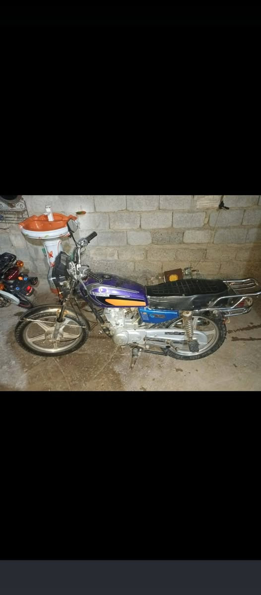 السلام عليكم تايكر موديل 19 بدون اوراق محرك جديد السعر 300 وبي مجال المكان بعقوبه  لاستفسار ***********/***********
