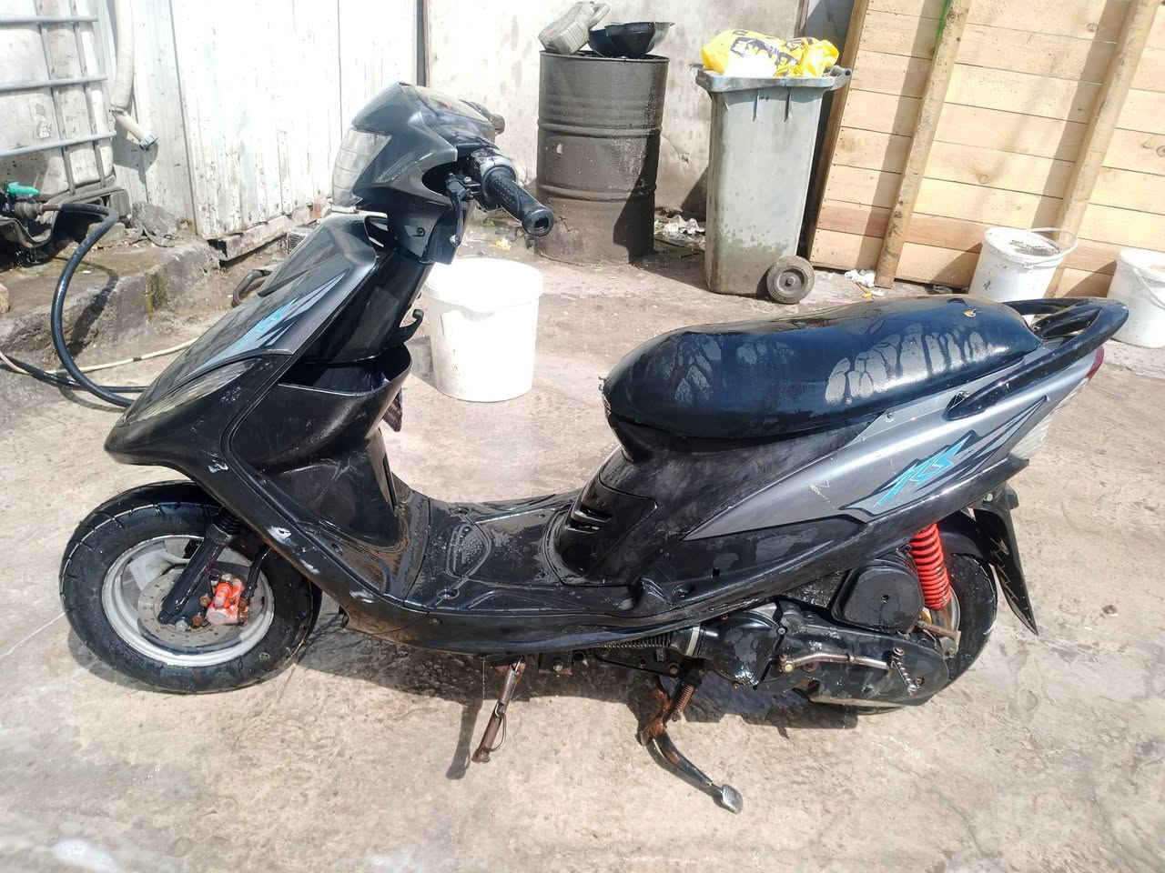 دراجه ماكس عدله نظيفه مكينه ما مفتوحه المكان طالبيه مقابل جامع الامام المهدي السعر 625 بها مجال بسيط رقم الهاتف بس واتساب***********
