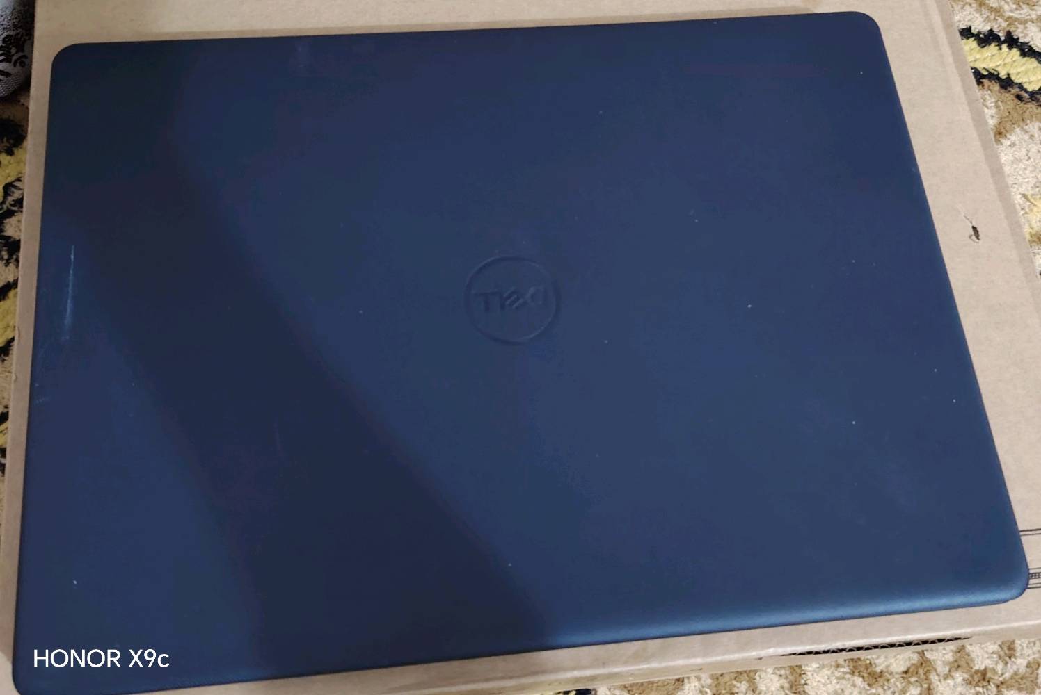 للبيع لابتوب ديل جديد استخدام ايام قليله فقط
الموصفات
Core i3 الجيل 11
رام 8GB
SSD 256GB + HDD 1TB
مع الشاحنه الاصلية 
السعر 450 وبي مجال
***********
الكوت