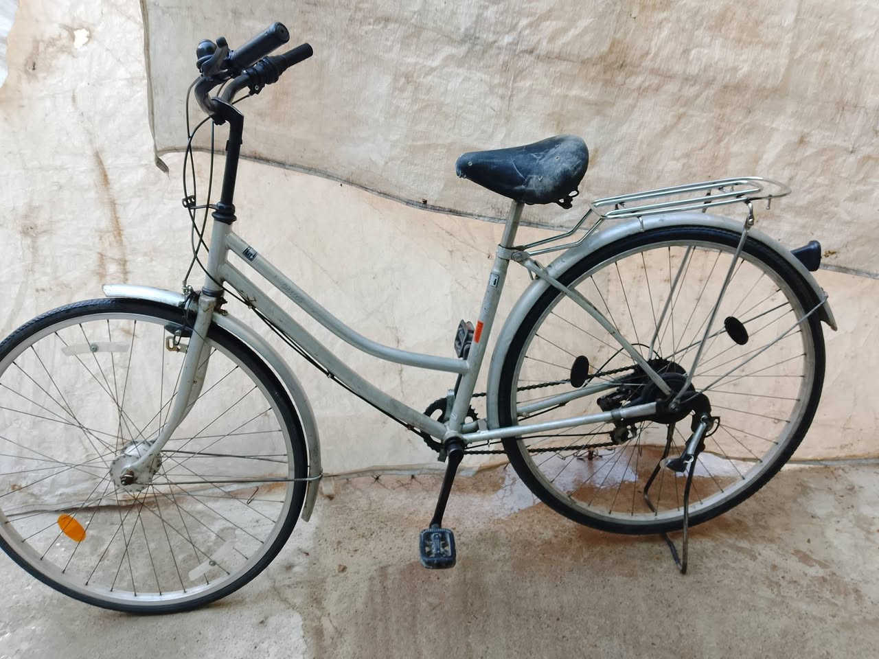 باسكال للبيع
مكان حي سومر 
سعر 75


**إذا كنت صاحب هذا الإعلان وتريد حذفه لأي سبب، رجاءا أرسل رسالة إلى الدعم الفني**