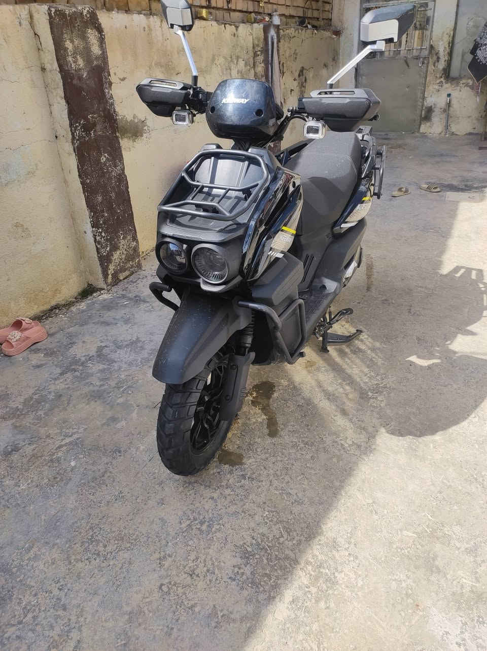 سلام عليكم دراجه اباجي جبلي دراجه مستخدمه سبوع واحد مابيها اي نقص خير من الله دراجه مكفوله مابيها اي ضرر السعر مليون و200 وبيها مجال بسيط ***********
