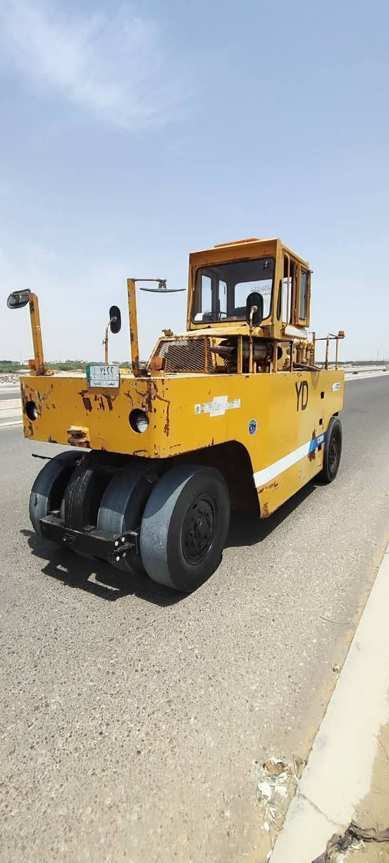 سلام عليكم
حادله كوسكي 
محرك B المحرك اصبانه ما محطوطه علي 
مكينه وكير كفاله 
الصبقه بلاديه قماره بلاديه تخم تاير زناجيل جديد 
كهربائيات كله شقله بريك شقال 
حادله نضيفه بمعنه الكلمه 
مكاني بصره 
رقم الهاتف 
***********
