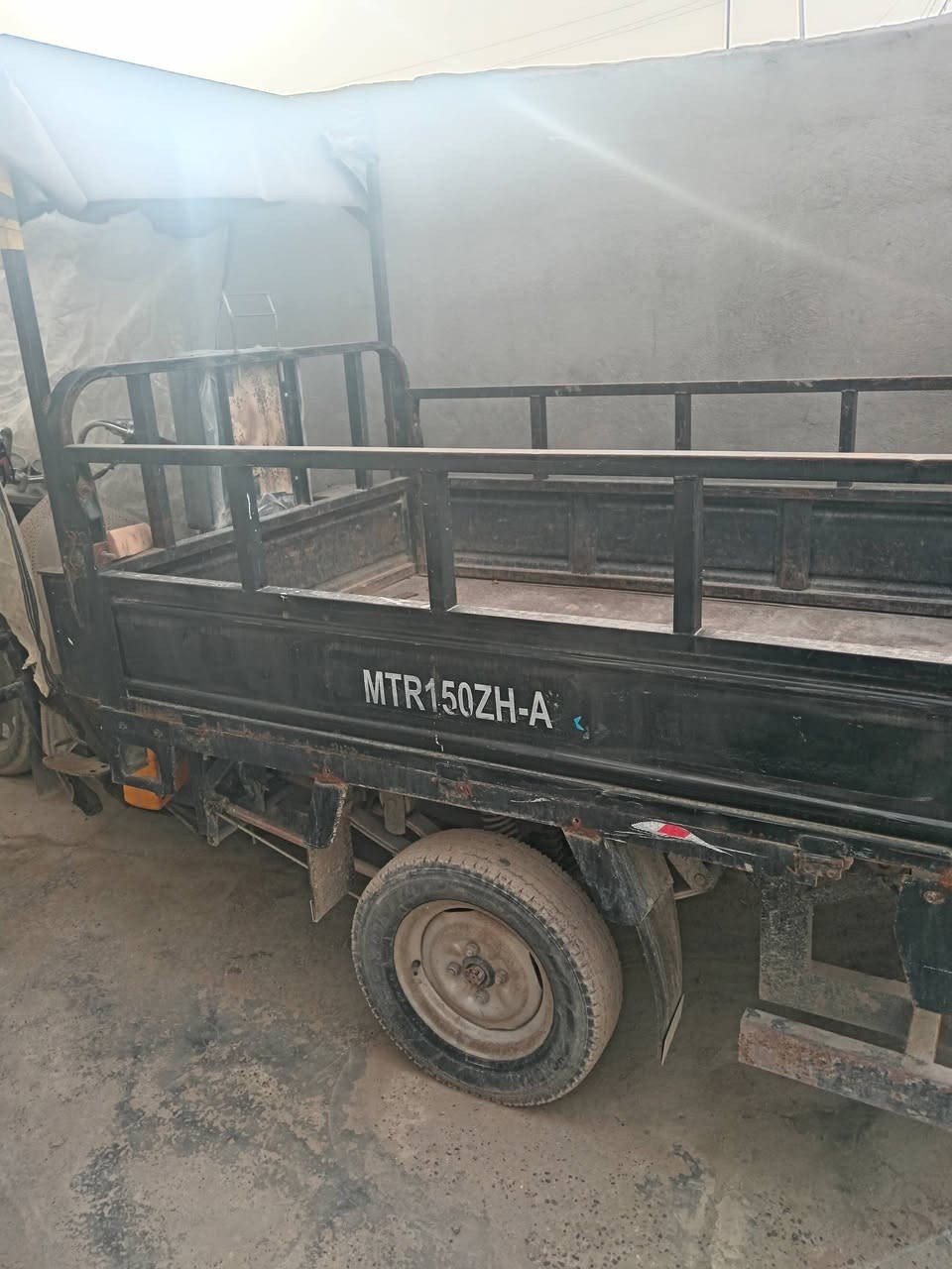 سلام عليكم ستوته للبيع بس المنفيس ضايع الوراق موجوده وعطل بسيط بيه سعر 900وبيه مجال بسيط حك الجيه ***********
