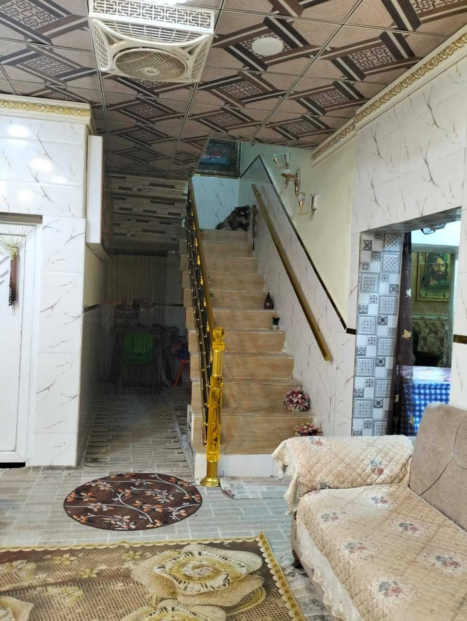 ياالله يارزاق
دار سكن ملك صرف 200م طابقين 
يتكون الدار من 4غرف نوم وهول مطبخ حار بارد 
استقبال صحيات داخليه وخارجيه كراج سياره 
كوت الزهراء مقابل اعداديه المثنى اوجامع الزهراء 
مقابل منتزه بصف الركن 
الاتصال على الرقم  او  واتساب ***********
