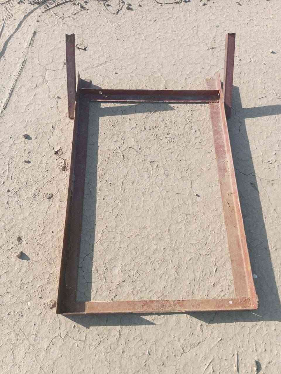 سلام عليكم سقفيه وتجايه ضهر وقاعده تانكي ماي
للبيع واسط قضاء الحي قرب جامع الجوادين تقاطع
شيخ سعد موفقيه *********** وعندي ويل نضيف كلش

