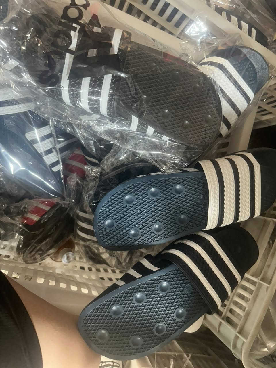 现货材质pu 尺码36-45 12种颜色可以选择 库存有20万双


**إذا كنت صاحب هذا الإعلان وتريد حذفه لأي سبب، رجاءا أرسل رسالة إلى الدعم الفني**