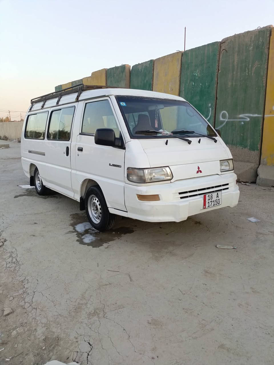 اسلام عليكم  ميتسوبيشيL300 موديل 2007 رقم بابل بسمي مكاني بابل  سنويه لغاية 2031 مصفره ضريبه وغرامات وهيئه وصل خط وبحث جدد هزه جديده  محرك 4 سلندر بلادي بخاخ  ما مفتوح مكفول  كير اكسل مكفولات  شواصي 4 كفاله حداديه توني مبدل كله جديد تايرات جدد دوشمه جديده مكفوله كل نقص مابيه عدا التبريد مكاني بابل تحويل مباشر السعر 75 وبيه مجال ***********
