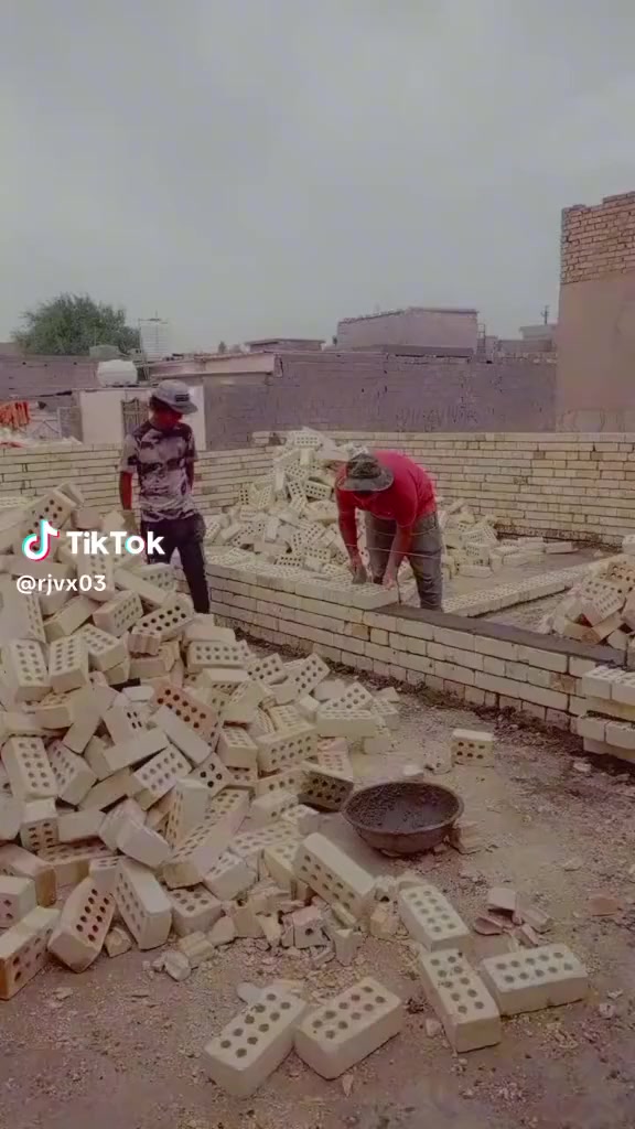 خلفه بناء كادر متكامل كرسته وعمل ترميم اي ستفسار عملنا بغداد ***********
