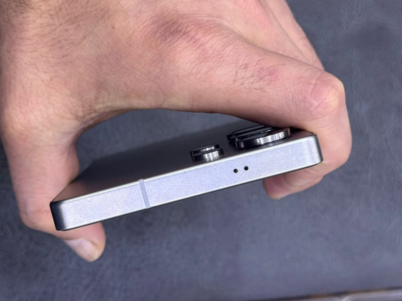 سامنسونك اس 25 الترا
ذاكره 256 
ضمان الريان صارله 3 اشهر استخدامه 204 ساعه 
استخدام قليل جداً 
شخط ما بي الجهاز 
كامل ملحقات النضافه 
100% 
كامل ملحقات شاحنه اصليه والكارتونه مالته
+ سماعة اصلية من شركة هواوي 
السعر : 1300 
العنوان : بغداد _ الزعفرانية 
الرقم : ***********
