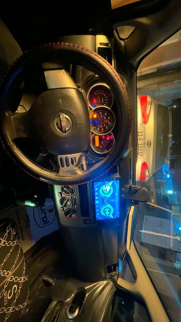 السللام عليكم للبيع سياره نيسان فيرسا 2008 سياره تبريدها شغال كهربائيات شغاله مكينه جديده 1800 كير جديد تفاصيل السياره داخل المنشور السونار سعر 63 وبيها مجال للشراي مكاني بغداد الشعب للتواصل ***********
