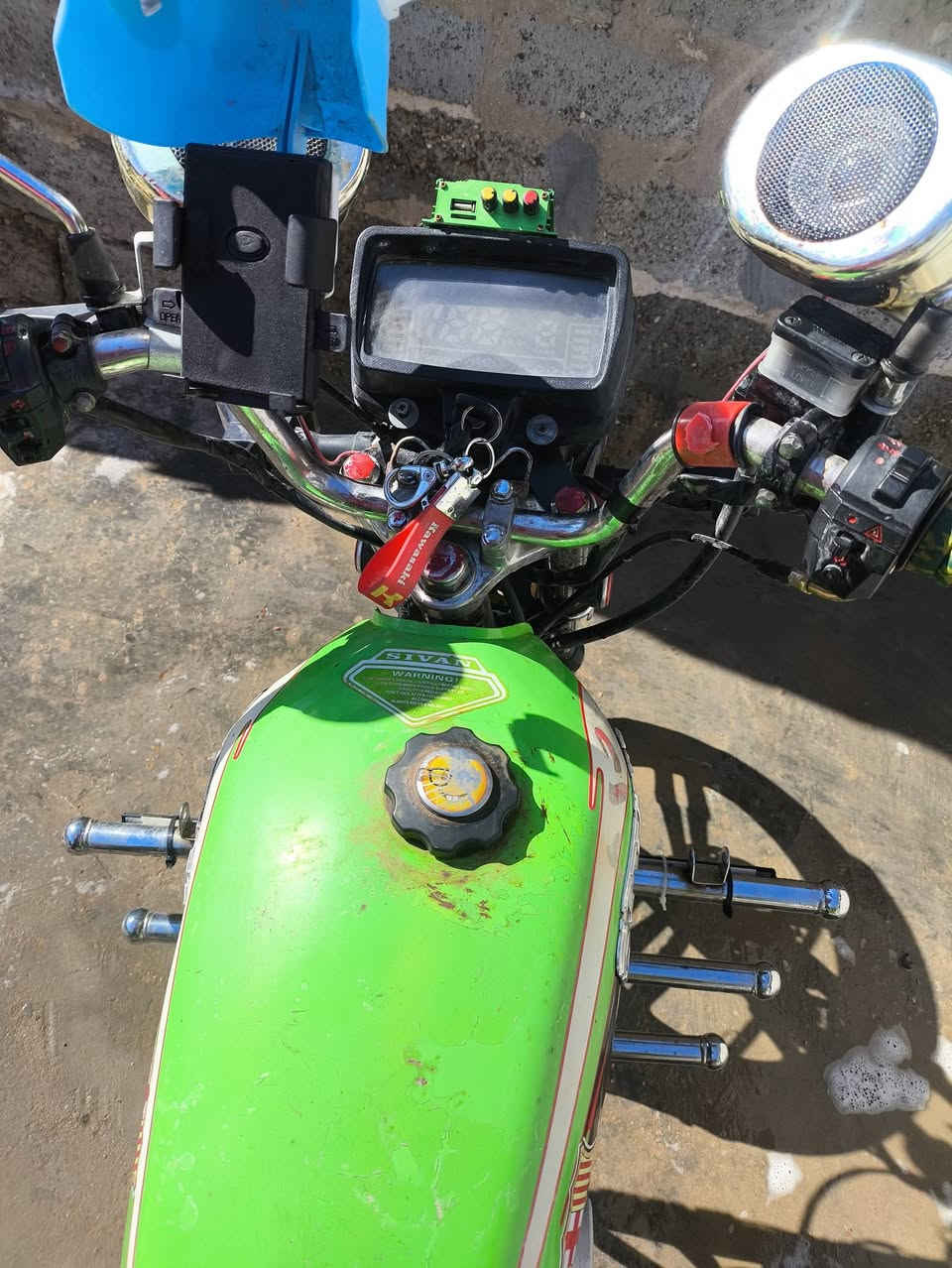 سلام عليكم دراجه خمسه كير نضيفه كدامك بل صوره مكان الكرمه صبيحات 0772 915 7195
