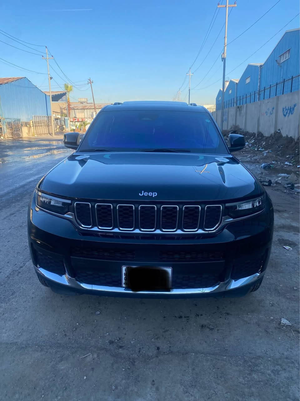 سيارة موديل 2023
بدون صبغ فقط قبغ صندوق تبديل شركة 
ايرباكات ما طاكه
مواصفات 6 سلندر
بصمة
سلايت
دبل اكسل
كشنات (vip)  ثلاث مقاعد
سلايت 
*********** ☎️ أربيل, العراق
