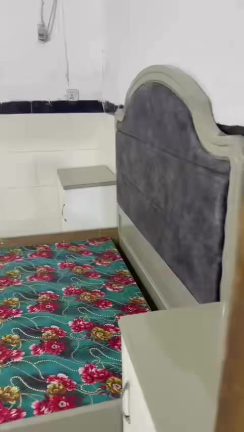 السلام عليكم متابعين معمل ومعرض الياسمين للأثاث العراقي
موديل حسب طلب احد الزبائن تصميم تركي شغل عراقي
العنوان بابل الحمزه الغربي قرب مدرسه ميسلون 
واتساب ***********
