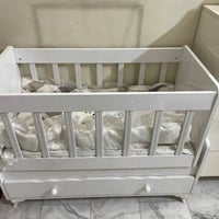 أثاث أطفال • للبيع