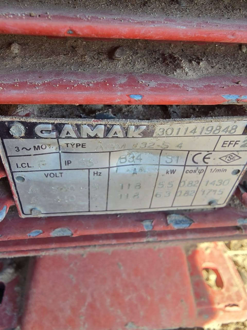 سلام عليكم ورحمة الله وبركاتة
مواطير كهربائية للبيع العدد١١ المكان الفلوجه السعر مناسب ***********
