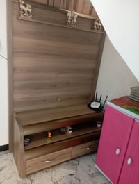 ميز بلازما للبيع سعره 60وبي مجال رقم الهاتف 07825203467