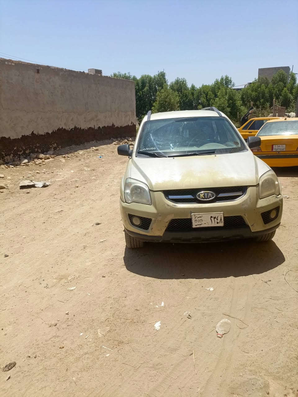 السياره جاهزه برغي مانقصه. تبريده فقط زرف صار عندي بلبوري الداخلي ..غير هاي اتحمل المسئوليه..حداديه تخم تاير كير مكينه گله شغاله وناعمه وتعبان عليه...رقم السياره صدامي. مثني ..الرجال توفه. ولده موجودين جاي يسون بلقسام الشرعي شوكت ما گملو يداورولك مايداورلك اتحمل اني گلشي. عليه غرامه مروريه 200 الف ..وبيه ضربه بجمه كامل بس معدله وجاهزه ترايك اليعجبك سياره ناهيته قفله 65.. ***********
