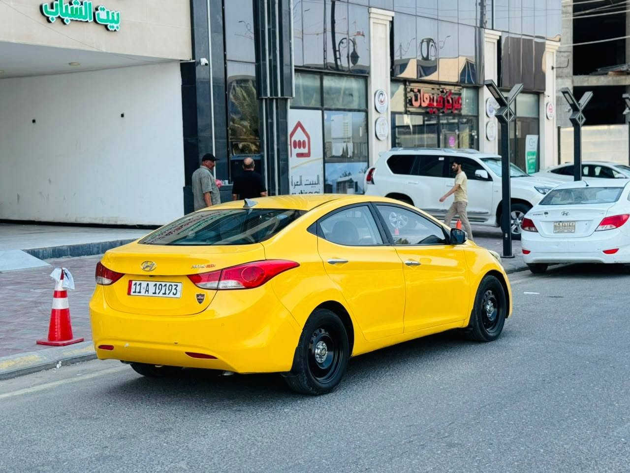 انترا خليجي مديل 2012  سعر 87 قابل للتفاوض الأستفسار اتصل *********** خليجي مكفوله كفاله عامه من ضربه وتبديل مواصفات فول عدا الفتحه بصمه تشغيل بصمه أبواب شاشه كبيره كامره خلفيه دواره تحكم ستيرن حساسات امامي وخلفي مكينه 1800 دوش مكينه وكير مكفولات حداديه جديده تخم تاير تبريد ثلج ❄️ رقم بغداد نكليزي مشروع وطني سنويه ل 29 مكان سياره كربلاء
