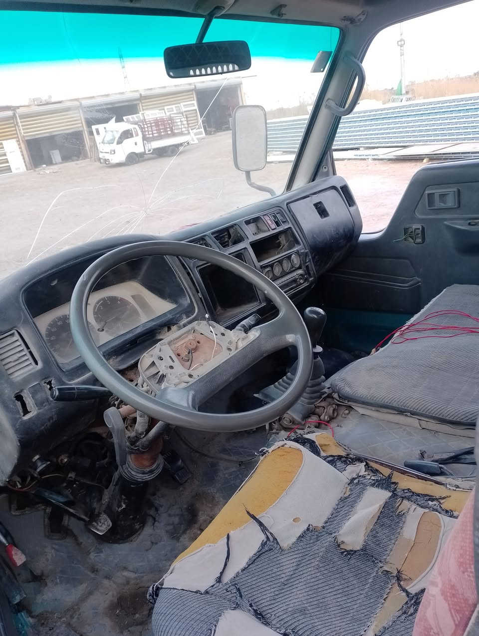 كنتر قلاب 
موديل 96
رقم ذي قار الماني 
عنوان واسط الحفريه 
‏‪0771 341 9950‬‏
