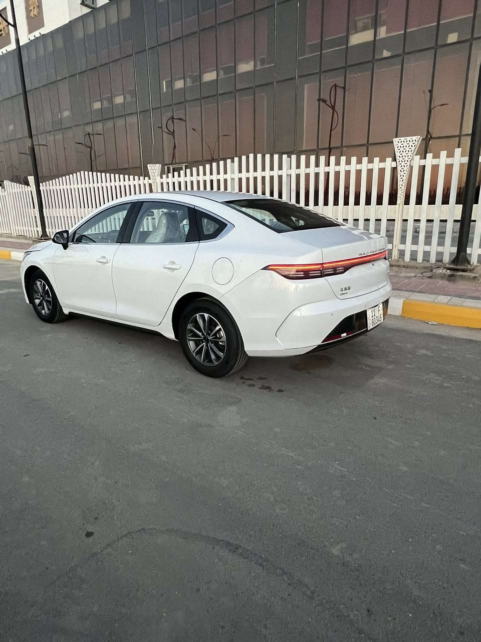 دستروير موديل 2025 ماشيه 4000 كلو متر
سياره على وضع الشركه كفاله عامه. ملحقات كامله

تغليف كشنات لايلون جلاتين  مع ارضيه جلد  شغل  النواب درجه أوله 
+كامرات اماميه وخلفيه 
السعر 19 مليون و250 الف
*********** 
عنواني ناصريه  الحبوبي
