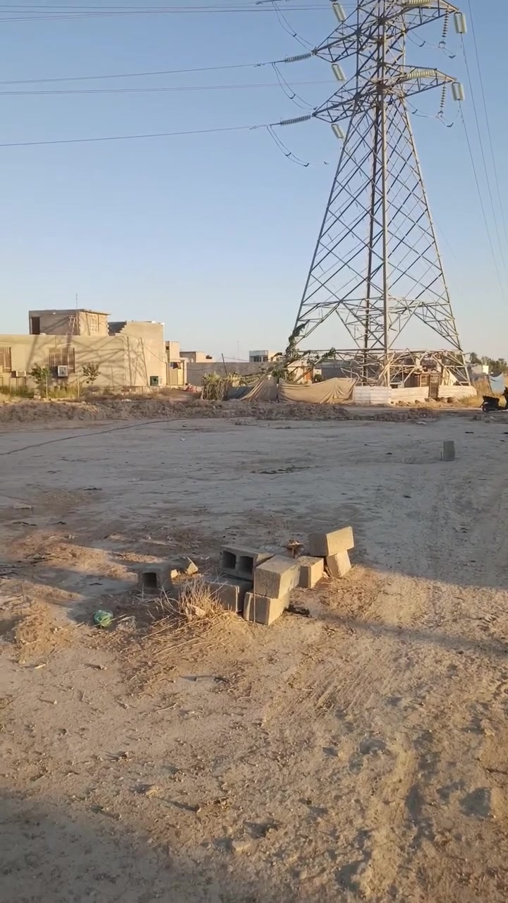 سلام عليكم قطعتان ارض في دوانم البوهراط خلف شارع أربعين المساحة الإجمالية للقطعتان 286 متر مساحة القطعة الواحدة 143 متر واجهة 11 متر و نزال 13 متر القطعتين خارج المحرم يعني تبني و انتي مرتاح
سلام عليكم قطعتان ارض في دوانم البوهراط خلف شارع أربعين المساحة الإجمالية للقطعتان 286 متر مساحة القطعة الواحدة 143 متر واجهة 11 متر و نزال 13 متر القطعتين خارج المحرم يعني تبني و انتي مرتاح 
القطعة الي قريبة على الضغط العالي يكون وياها مساحة ليست كبيرة تنفع كراج أو حديقة 
اي استفسار الاتصال على الرقم ***********
